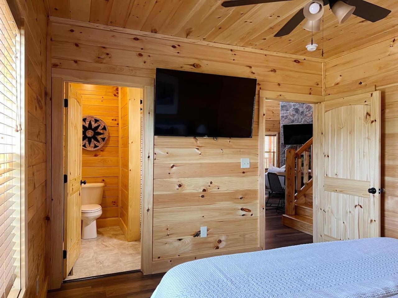 Splendid 2Cabins Sleeps 28 Pool Hot Tub More Pigeon Forge Εξωτερικό φωτογραφία